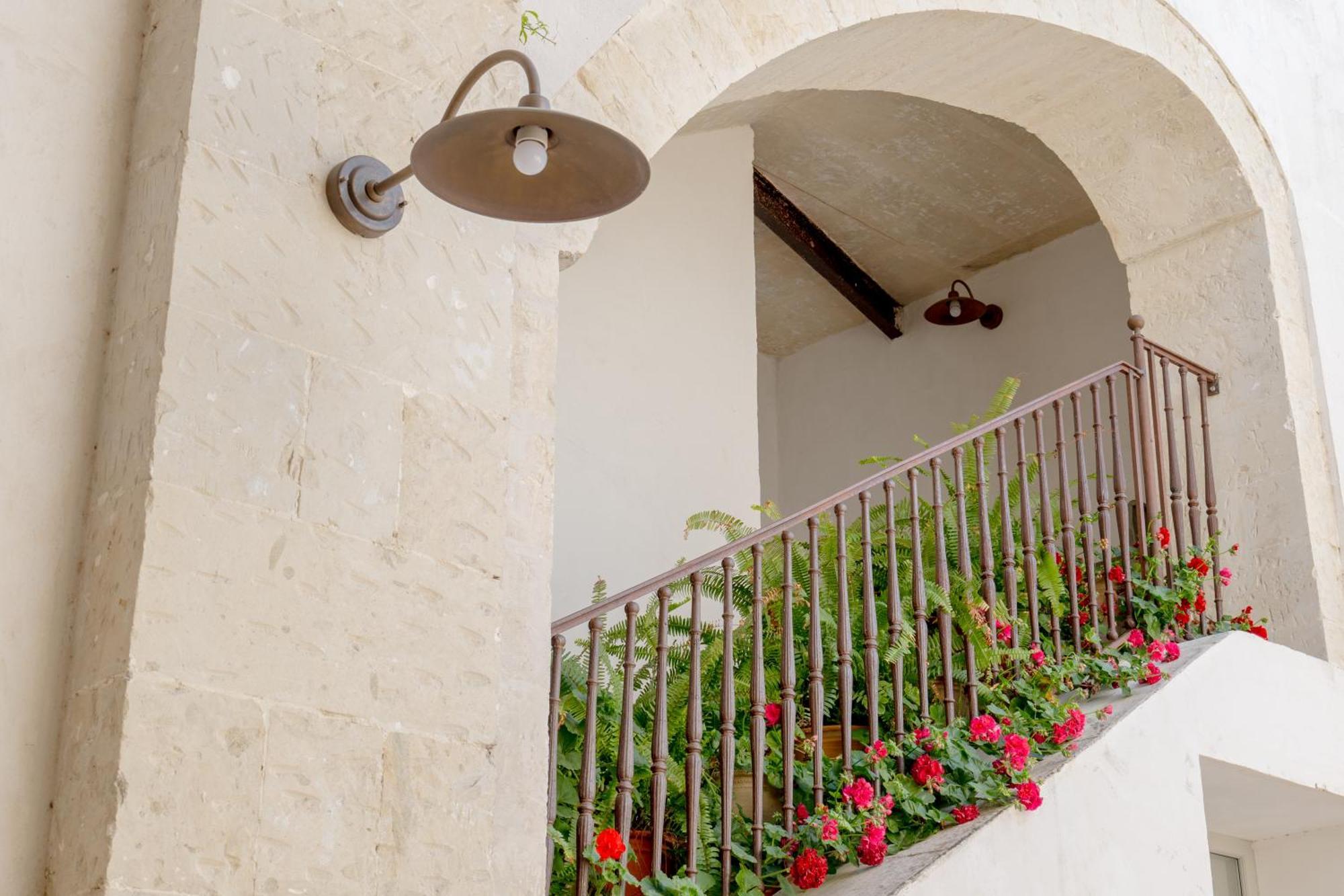 Palazzo Angelica - Luxury Retreat Otranto Bed & Breakfast Giurdignano Exterior photo